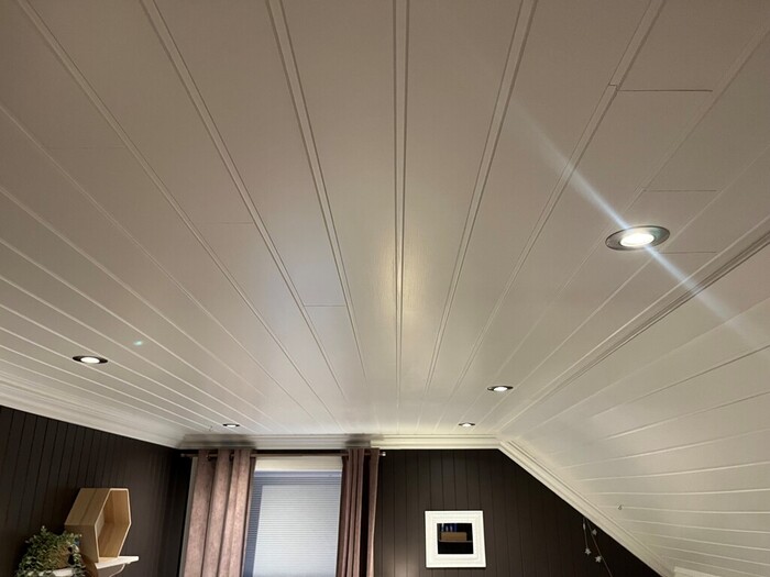 Takpanel 10 x 154 x 2400 mm skygge bomull